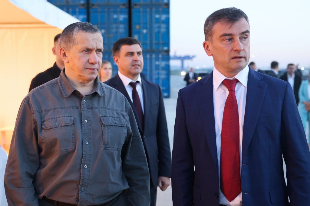 Кахидзе и Трутнев.jpg Кахидзе и Трутнев.jpg